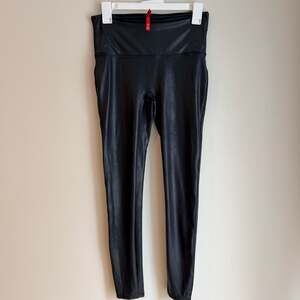SPANX Faux Leather Leggings in Black Size Large